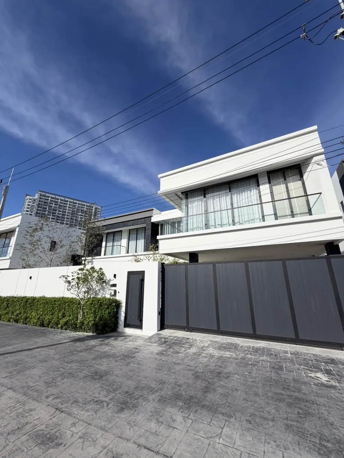 Luxury Vista Villa 4 Beds 5 Baths South Pattaya