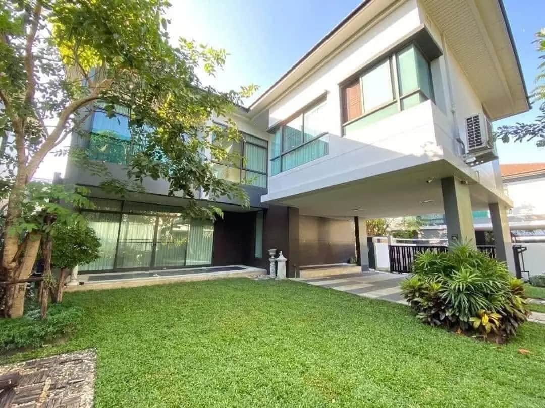 Setthasiri Krungthep Kreetha 3 Beds 4 Baths Bangkok